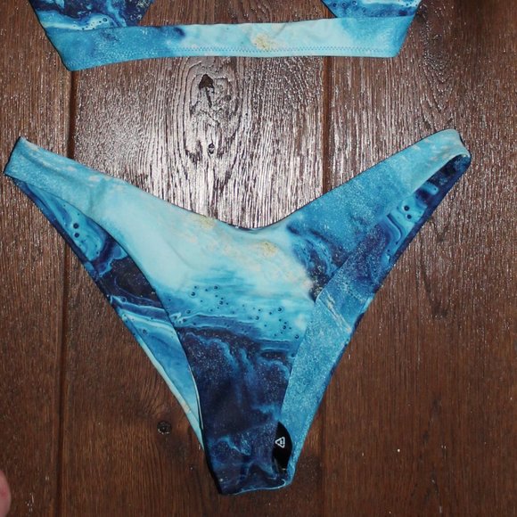 ZAFUL Ocean Reversible Bikini Set - Picture 2 of 3